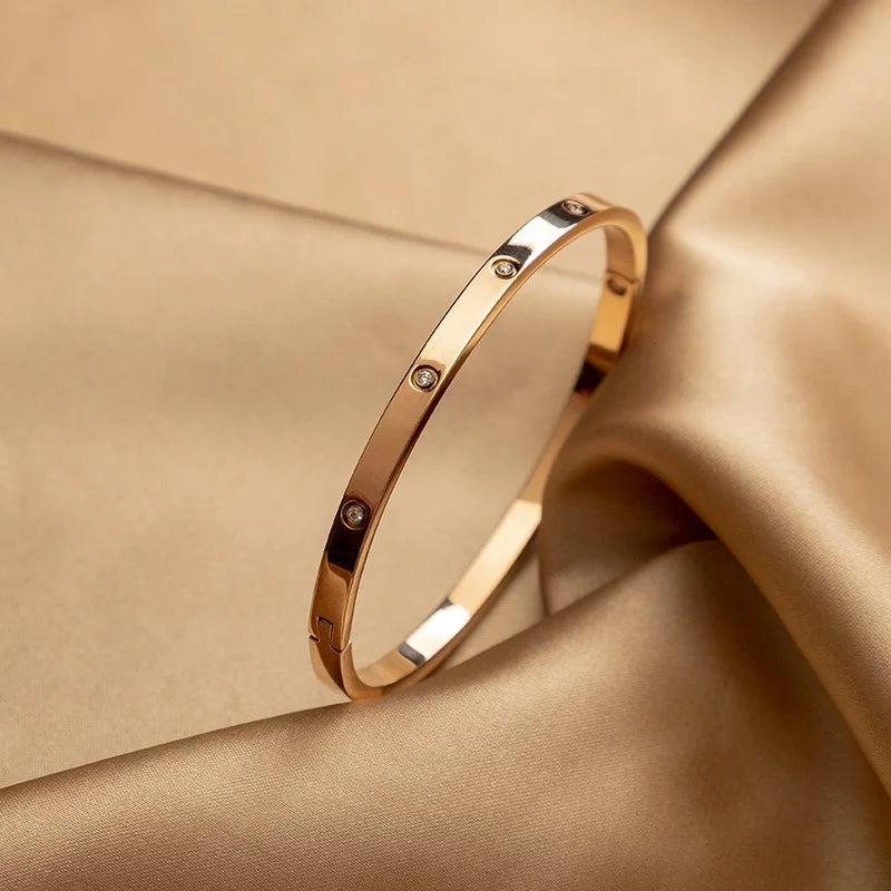 Beautiful Lovers Bracelets Woman Stainless Steel Bangles Bracelets Cubic Zirconia Golden Woman Jewelry Gifts