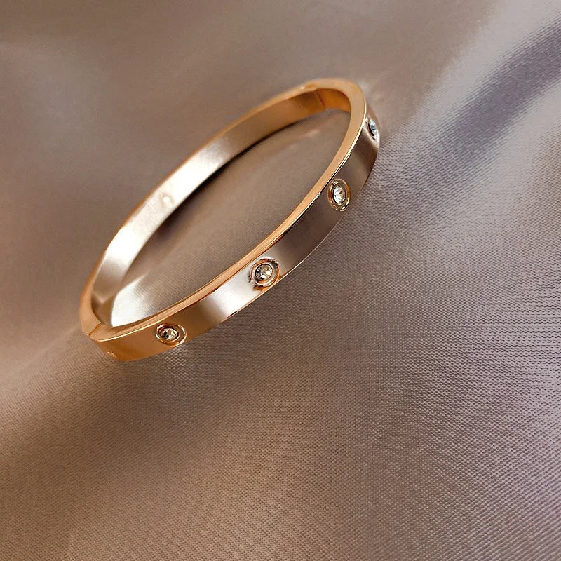 Beautiful Lovers Bracelets Woman Stainless Steel Bangles Bracelets Cubic Zirconia Golden Woman Jewelry Gifts