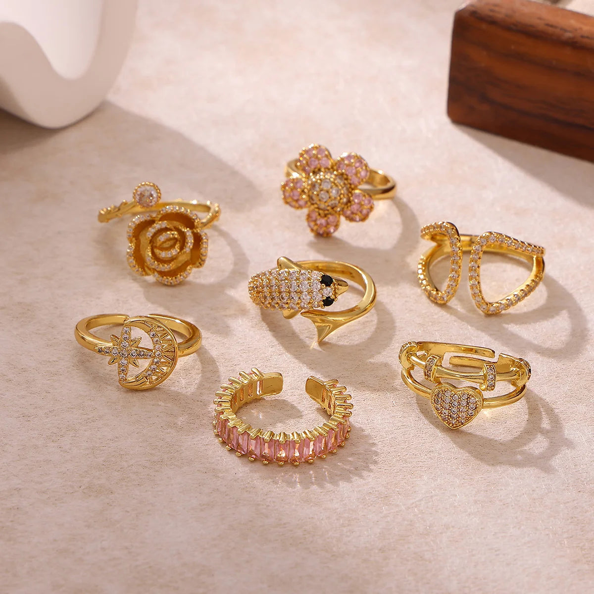 Pink Romantic Rose Rings For Women Elegant Fashion Full Zircon Flower Anillos Gold Color Jewelry Valentine's Day Wife Mama Gift