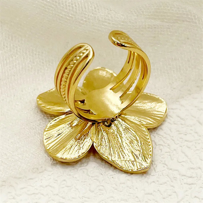 New Flower Ring for Women Simple Temperament Party Fashion Trendy Charm Waterproof Jewelry Gifts Wholesale