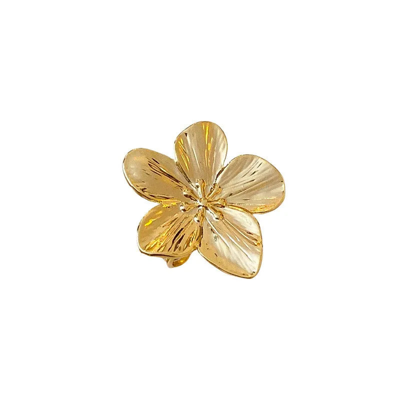 2024 New Flower Ring for Women Simple Temperament Party Fashion Trendy Charm Waterproof Jewelry Gifts Wholesale