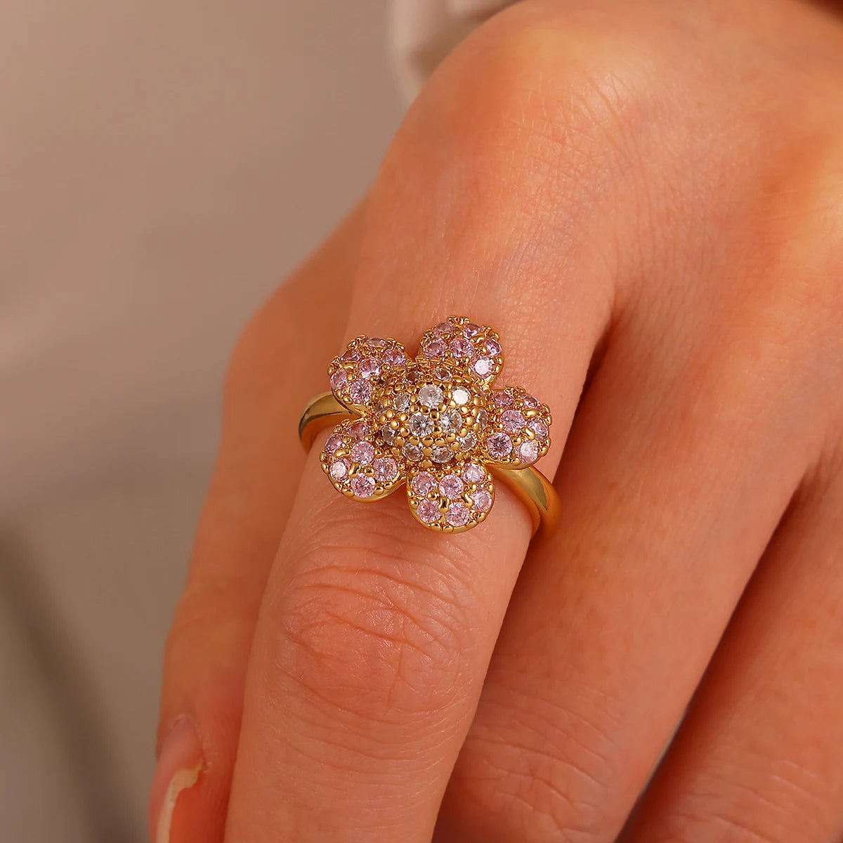 Pink Romantic Rose Rings For Women Elegant Fashion Full Zircon Flower Anillos Gold Color Jewelry Valentine's Day Wife Mama Gift