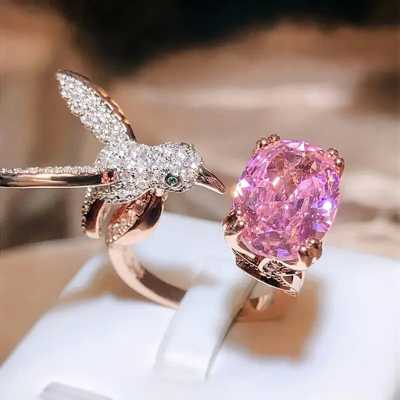 European and American Exaggerated Bird Ring for Women with Adjustable and Fresh Opening, Elegant and Unique Jewelry Accessories
