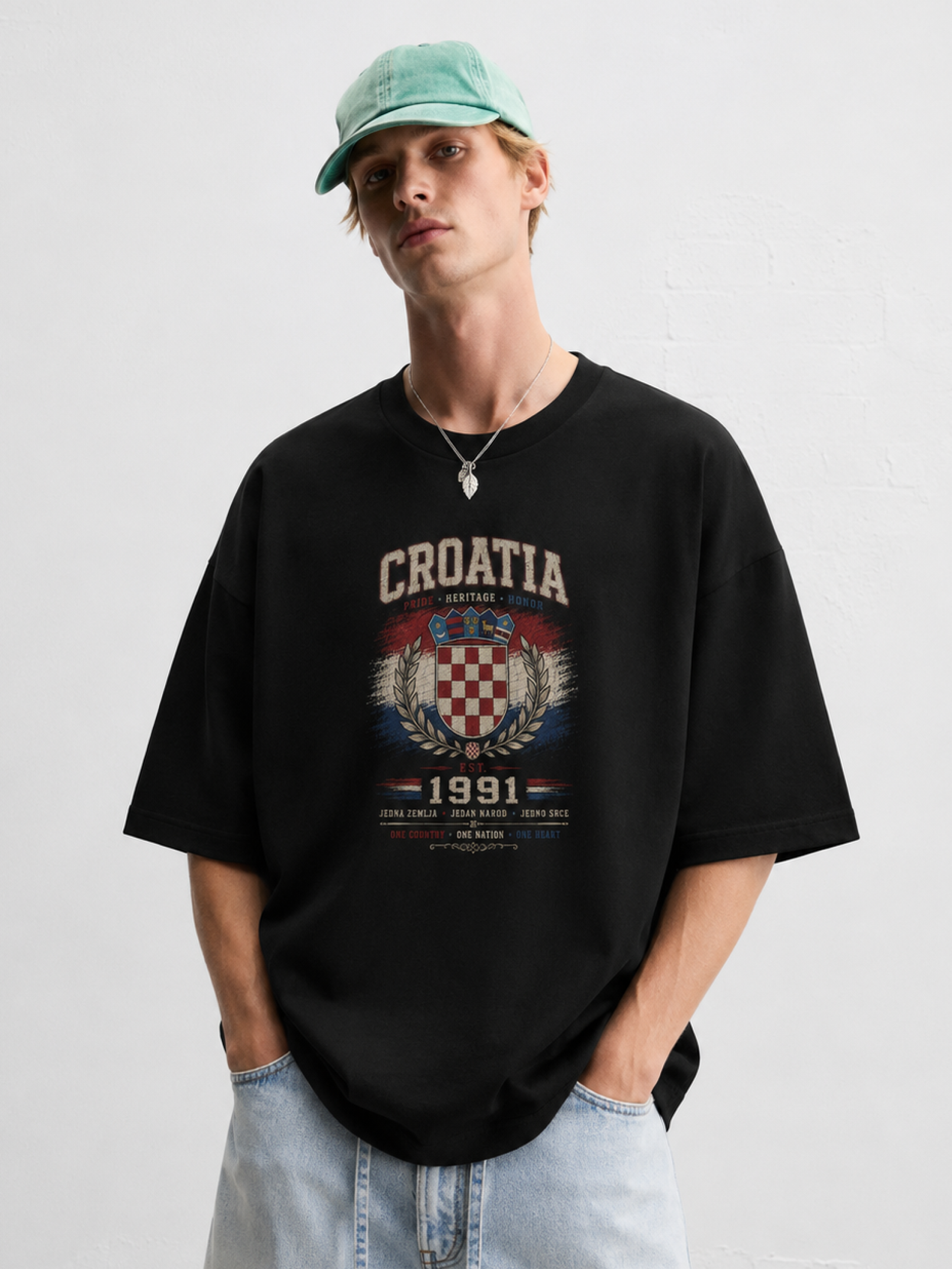 Croatia Oversized T-Shirt – Country Pride Unisex Graphic Tee